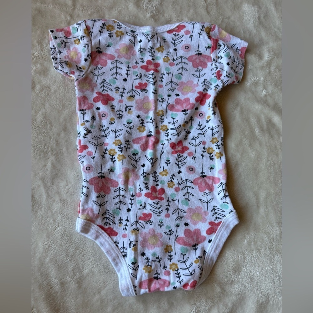 Baby Girl Bundle – Sz 0-6 Months | Denim Jacket, Corduroy Dress & Floral Onesie - Picture 6 of 10